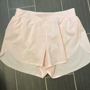 Perfect condition Find Your Pace Strawberry Milkshake size 4 shorts